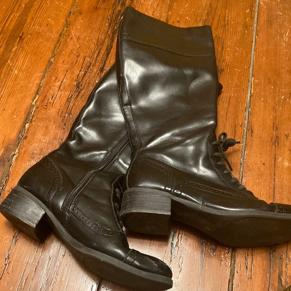 Tommy Hilfiger black boots size 8